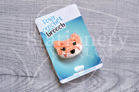 Foxy crochet brooch